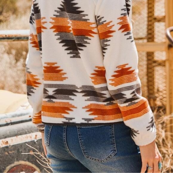 Western Aztec Snap Buttoned Fleece Jacket - Picture 5 of 5